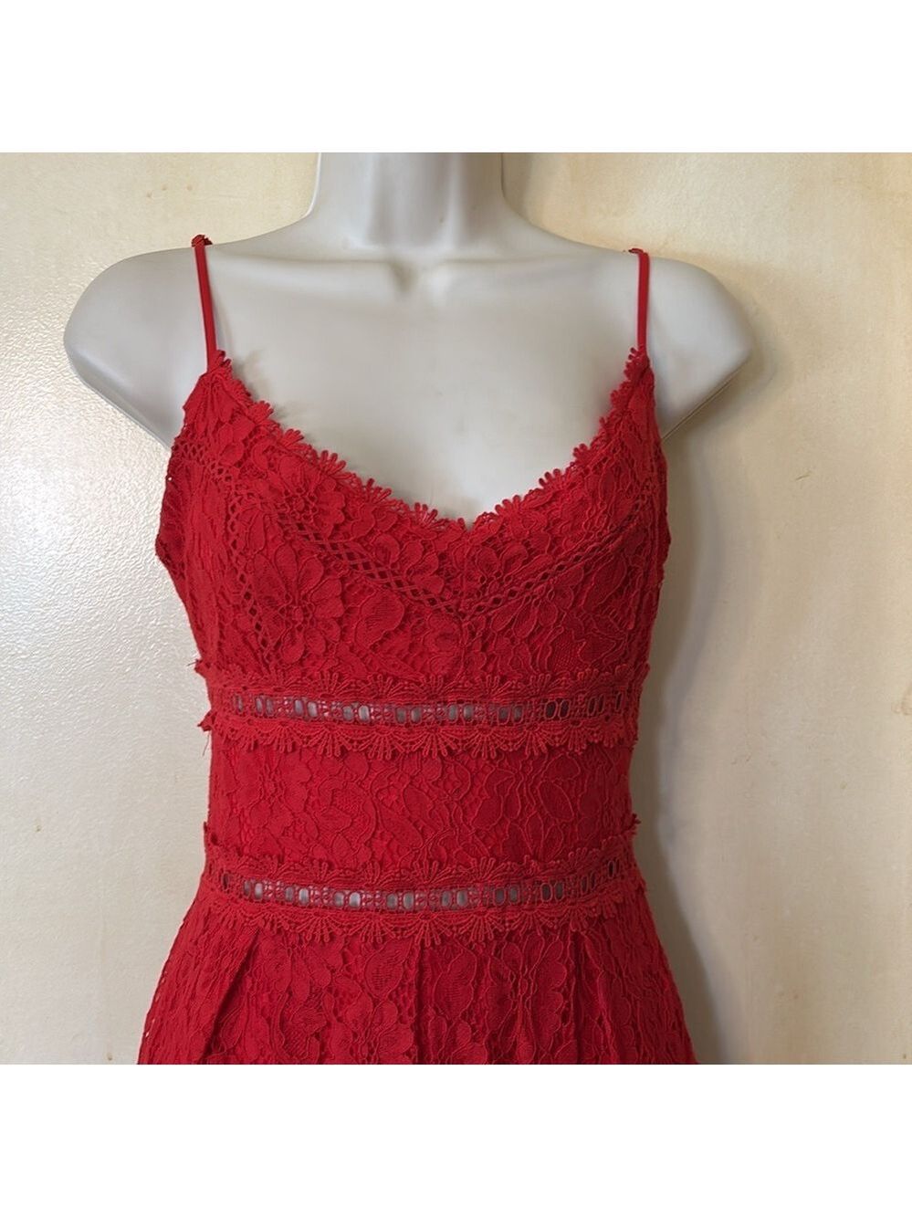 NSR Red lace tea length dress size S - Picture 4 of 13
